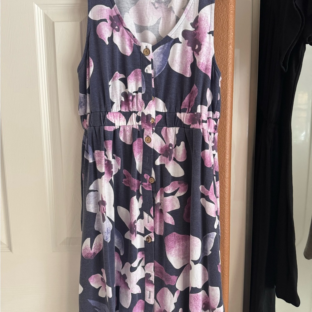 Floral Sleeveless Button-Down Dress